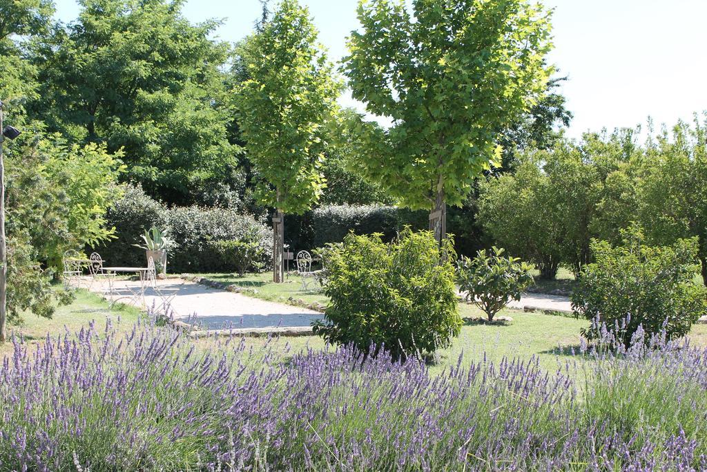 Le Mas Les Eydins Bonnieux Bagian luar foto